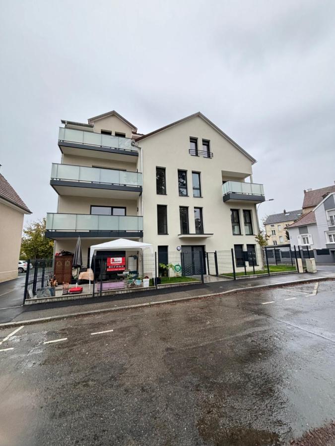 Appartement + Parking + Terrasse Мюлуз Екстер'єр фото
